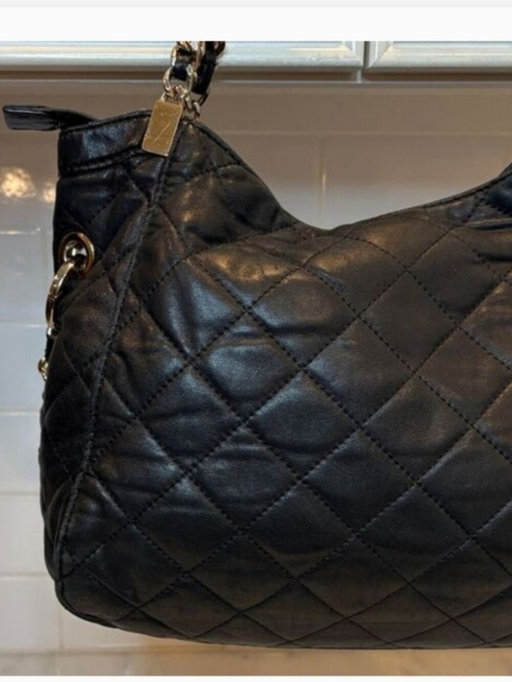 💥Sale💥Michael Kors Quilted Susannah Medium Leather Shoulder Tote - Picture 5 of 13